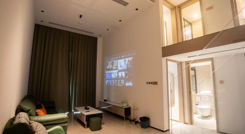 Image of Three-Bedroom Suite 10