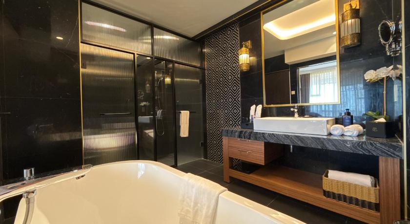 Image of Executive Suite 2