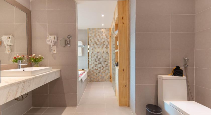 Image of Executive Suite 12