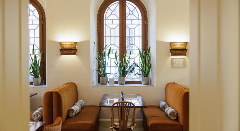 Rome Sentho Roma 3-Star Hotel pool