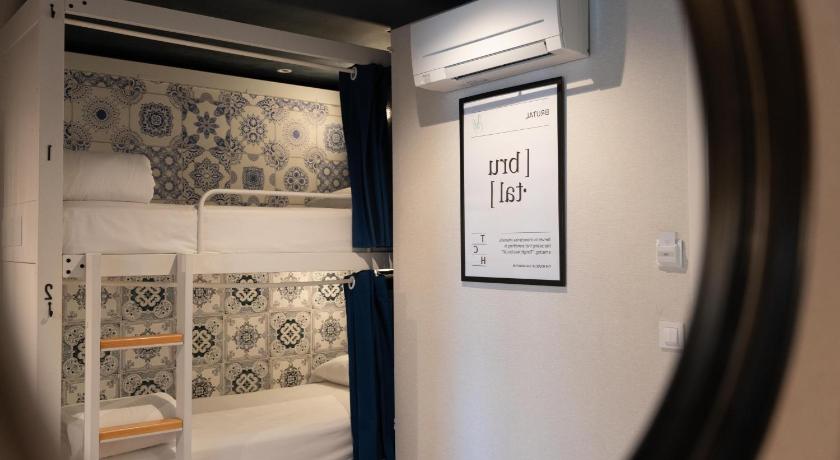 Image of Bed in 4-Bed Female Dormitory Room 14