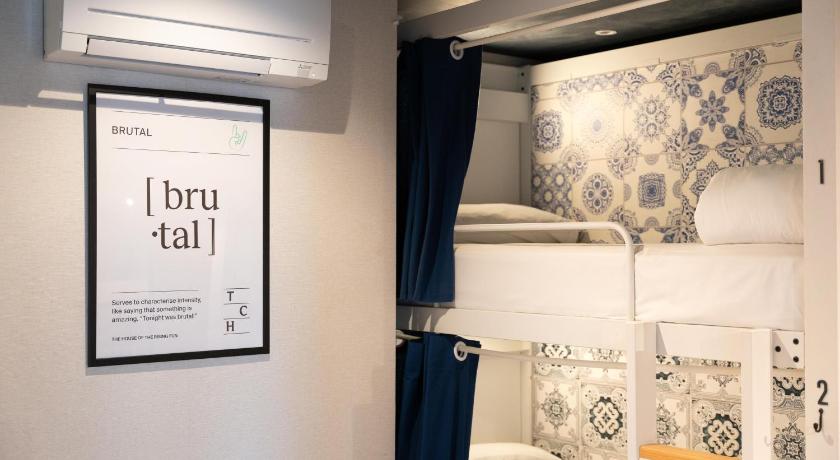 Image of 1 Person in 6-Bed Dormitory - Mixed 15