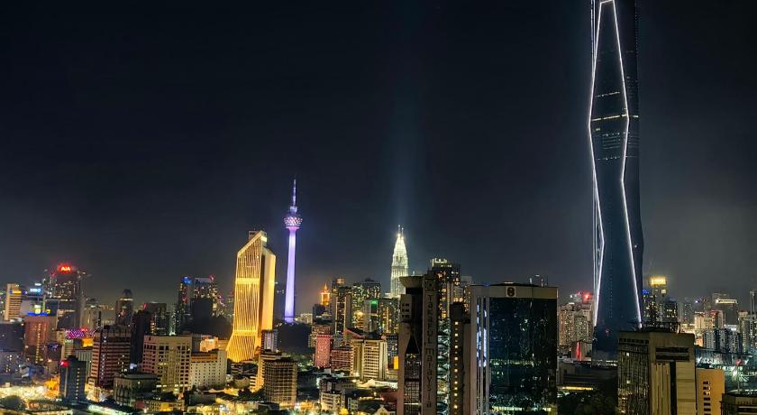 KL Sentral Dua Sentral Suite with 118 & KLCC View - image 10