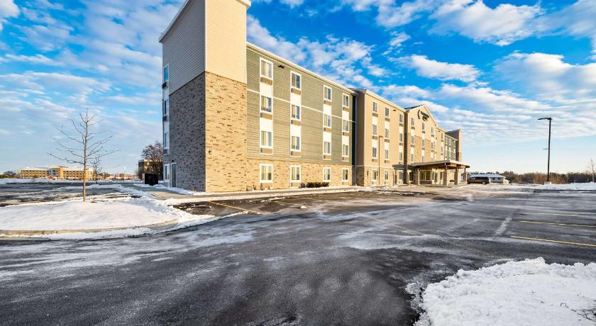 Loves Park (IL) WoodSpring Suites Loves Park - Rockford Accommodation exterior