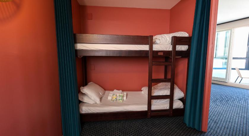 Image of 1 King 2 Single Bunkbed, Nonsmoking, Family Room, Comfort Room, Balcony, Rhone View 9