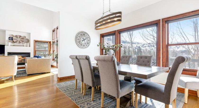 エドワーズ (CO) Charming 5BD Mountain Estate Perfect for Families 4つ星 宿泊施設 ロビー