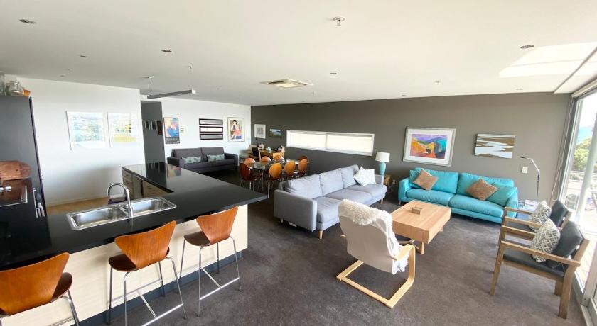 Knights' Retreat Napier