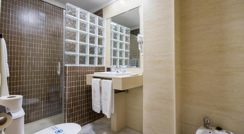 Standard szoba 2 külön ággyal (Standard Twin Room) fotója 10