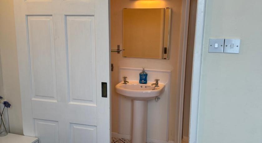 Image of Standard Double Room 8