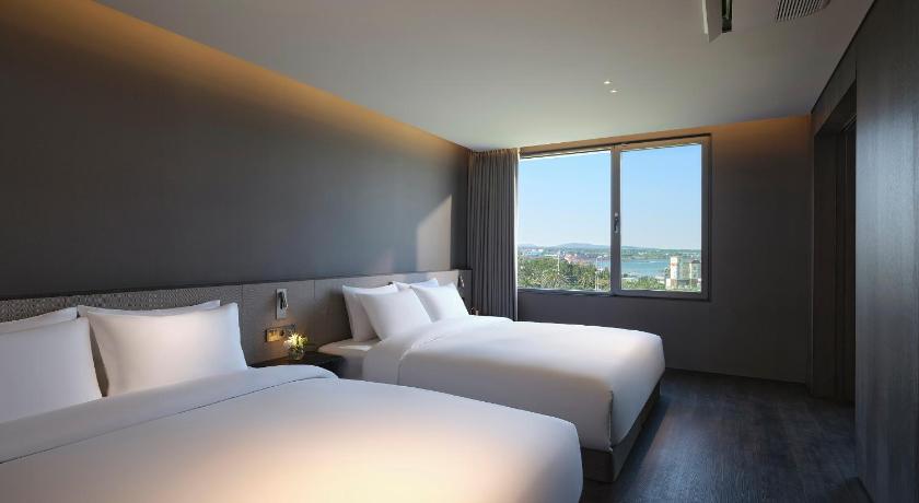 Image of Resort Classic Village View Twin Suite 3