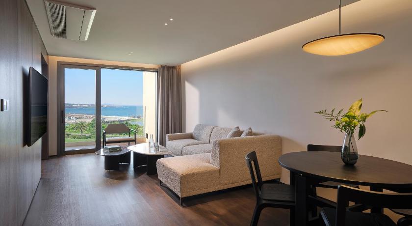 Image of Resort Classic Village View Twin Suite 1