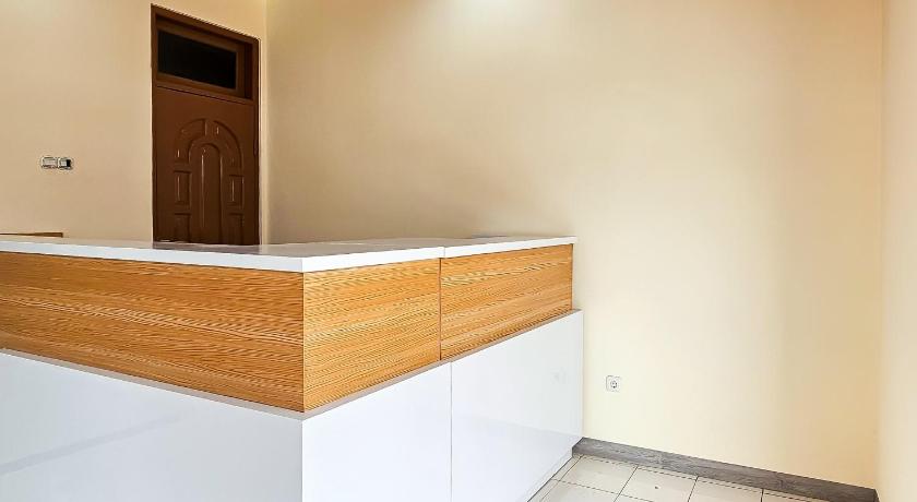 Urbanview MJ Hotel Syariah Cirebon by RedDoorz – Cirebon, OH