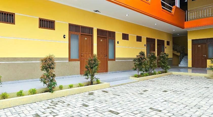Urbanview MJ Hotel Syariah Cirebon by RedDoorz – Cirebon, OH