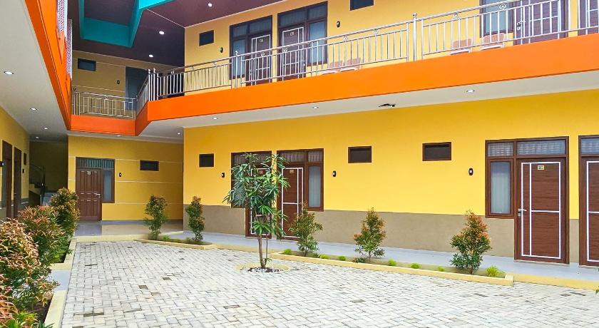 Urbanview MJ Hotel Syariah Cirebon by RedDoorz – Cirebon, OH