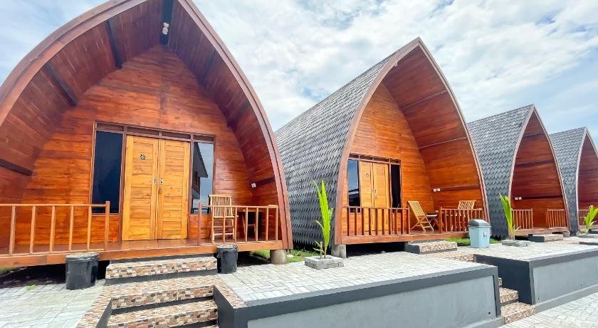 RedDoorz Plus @ Erbysa 4 Pantai Sayang Heulang Pamengpeuk Garut - image 6