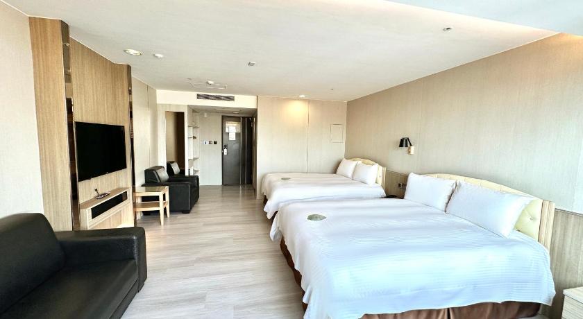 Image of Deluxe Quadruple Room 11
