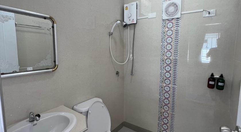 Image of Deluxe Queen Room 2