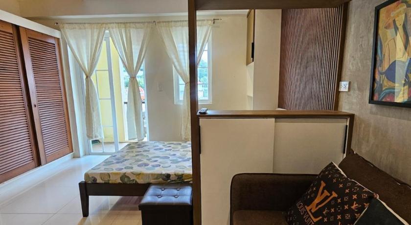 Cozy Studio Unit Near Mines View - image 11