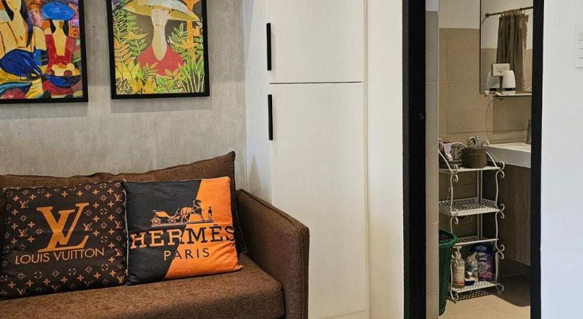 Cozy Studio Unit Near Mines View - image 16