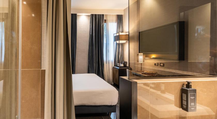 Image of Superior Room 7
