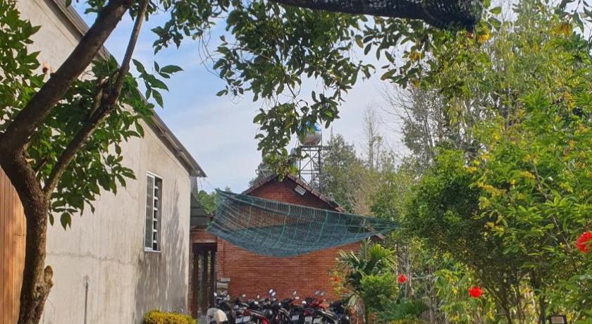 ナムカットティエン Cat Tien Backpackers Hostel ホテル ロビー