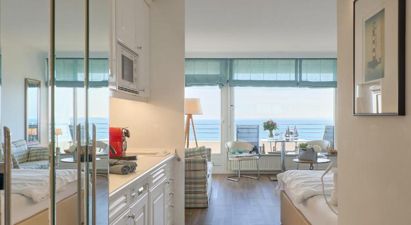 Image of Apartment with Sea View 1