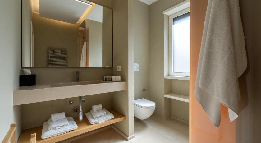 Image of Matrimoniale-Premium-Bagno privato con doccia 8