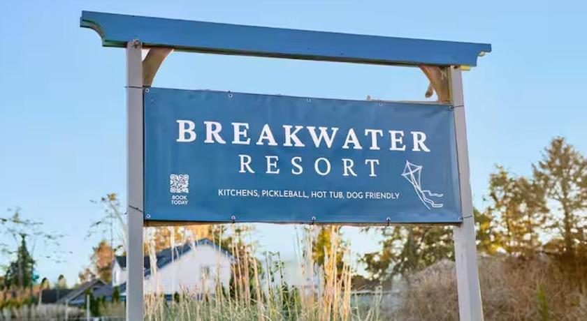 Breakwater Resort