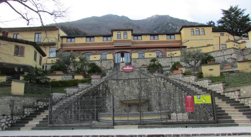 Hotel Al Palazzetto Set Fair — Hotel in Summonte