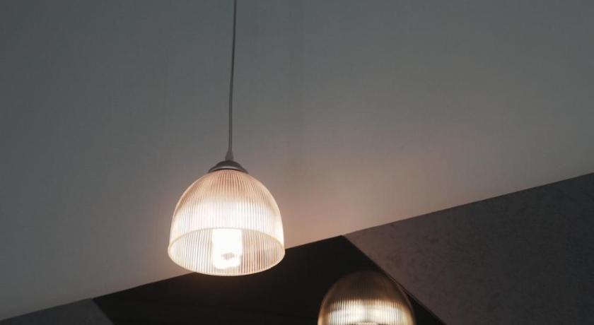 Image of Superior Family Room with Bathtub 8