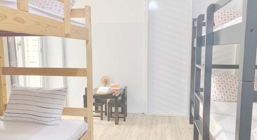 Image of Bed in 4-Bed Female Dormitory Room 9