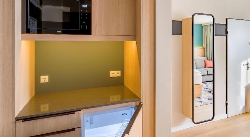 辛德尔芬根 Spark by Hilton Stuttgart Sindelfingen 3星级 酒店 泳池