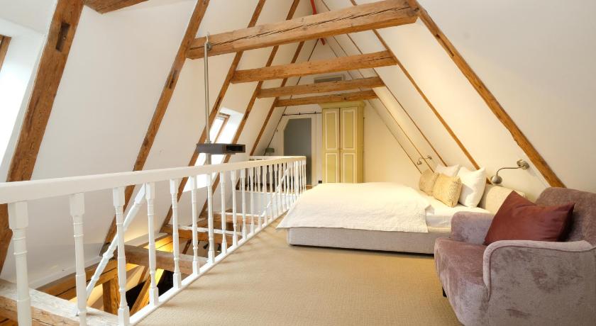 Image of Superior Suite 1
