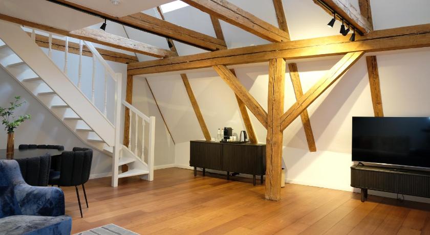 Image of Superior Suite 6