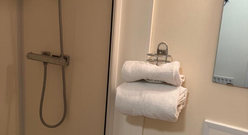 Image of Single Room 2
