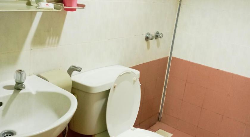 Image of Standard Double No Window 4
