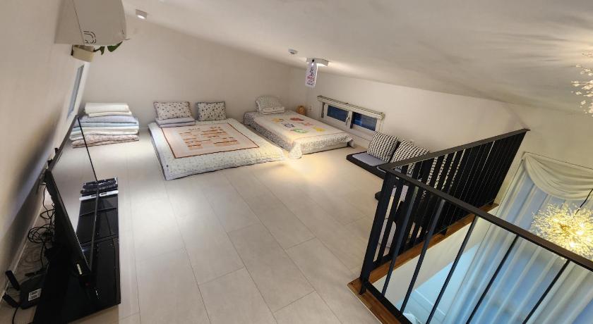 서울 까사미갈루 숙소 로비