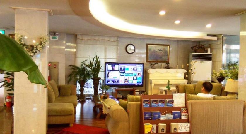 平沢 Asia Tourist Hotel 2つ星 ホテル 外観