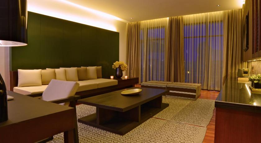 Image of Executive Suite 1
