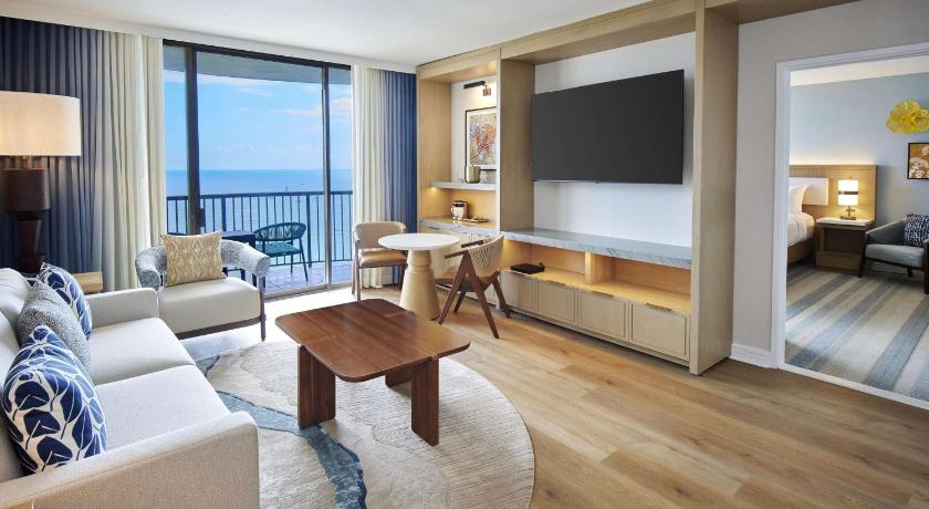 صورة Rainbow Ocean Front 1 Br Suite 1 King Bed 0
