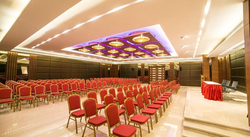 Vivera Grand Hotel - Dindigul