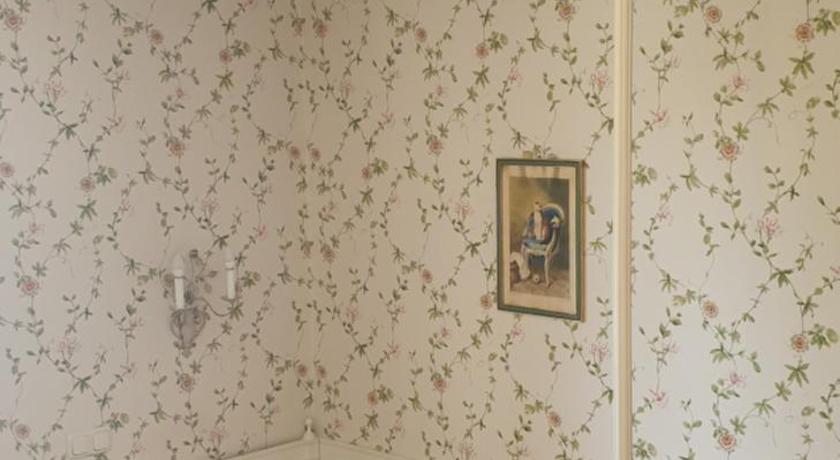 Image of Standard Twin Room 11