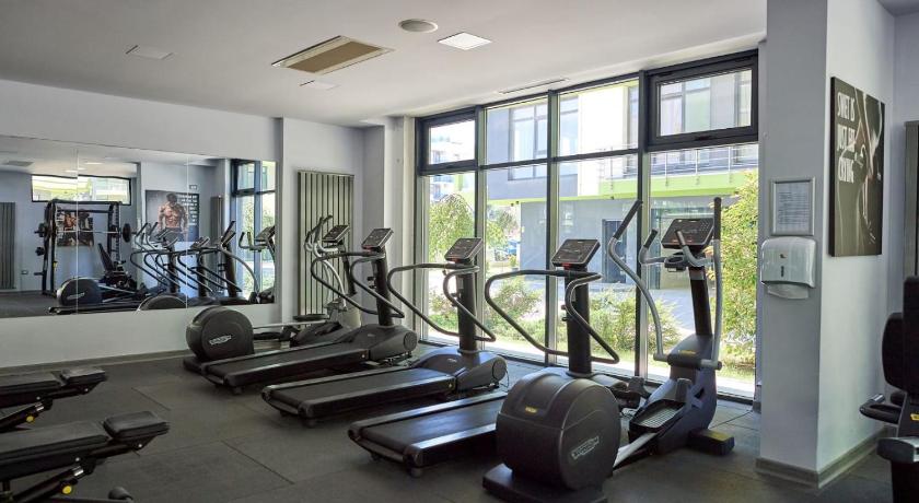 Apartament Coral Alezzi - image 8