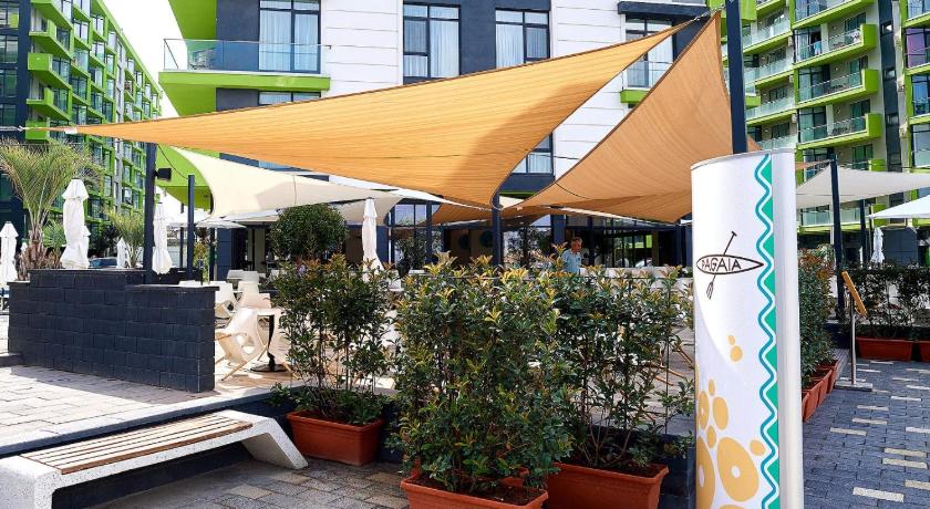 Apartament Coral Alezzi - image 2