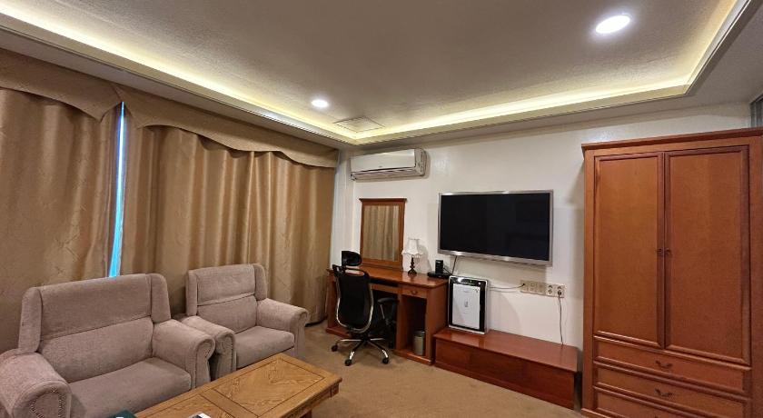 平沢 Asia Tourist Hotel 2つ星 ホテル プール