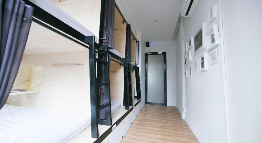 รูปของห้องพักหญิง 8 เตียง (8 Bed (Female)) 3