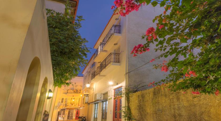Pension Omorfi Poli