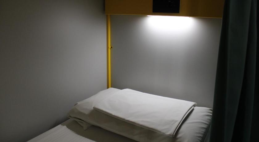 Image of Bed in Male Dormitory Room 5
