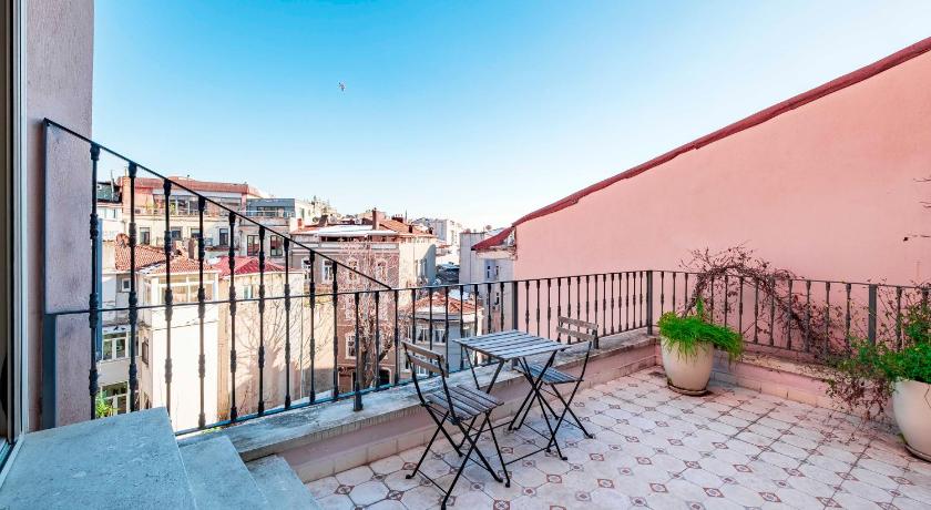 Homie Suites | Cihangir | 110sqm 1br w garden #TU1 - image 14