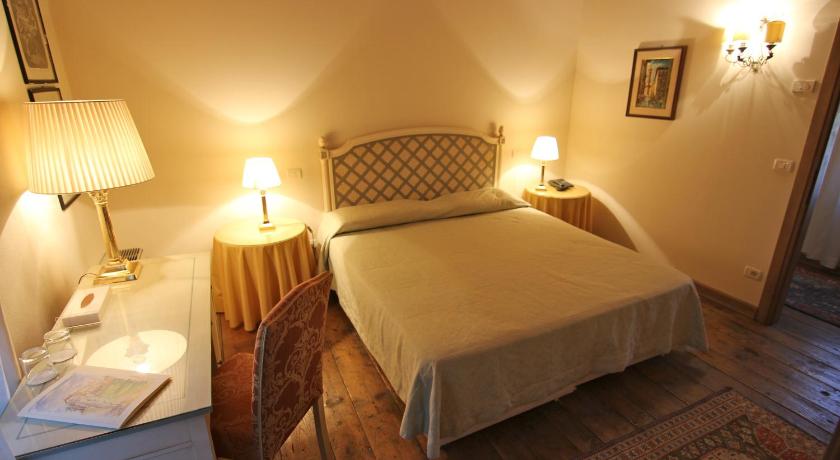 Image of Classic Double Room 10